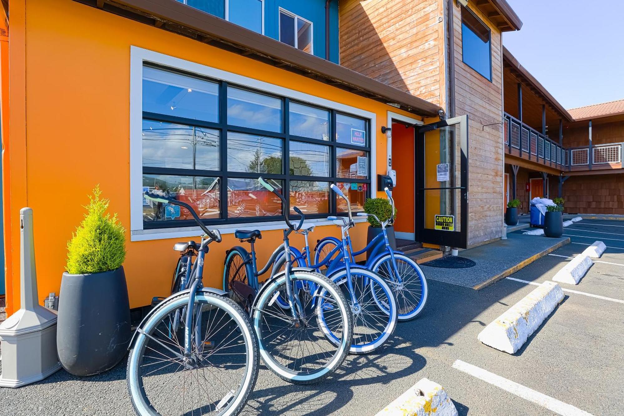 Coast River Inn By Oyo Seaside Exteriör bild