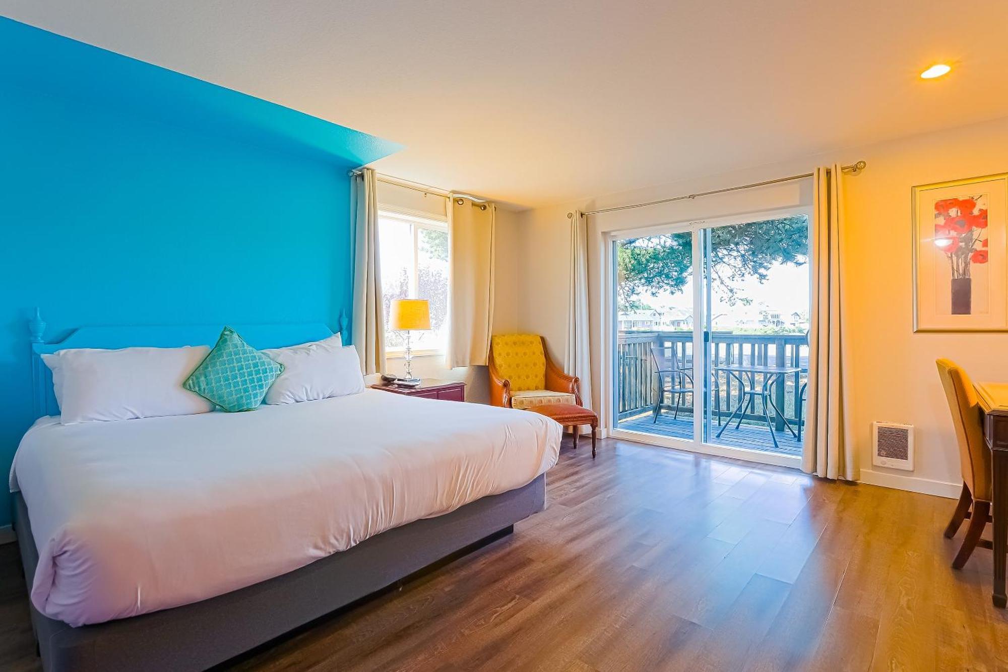 Coast River Inn By Oyo Seaside Exteriör bild